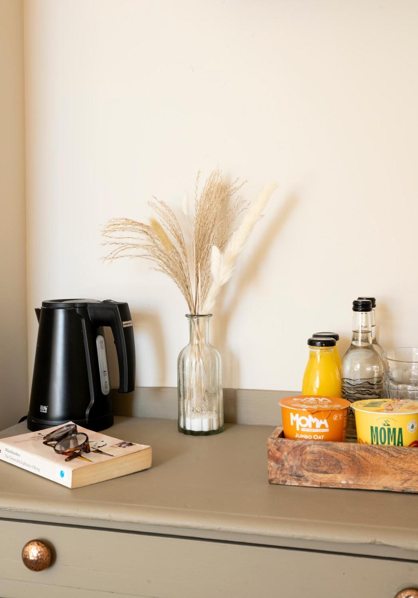Morleys Rooms - Located In The Heart Of Hurstpierpoint By Huluki Sussex Stays Exterior photo
